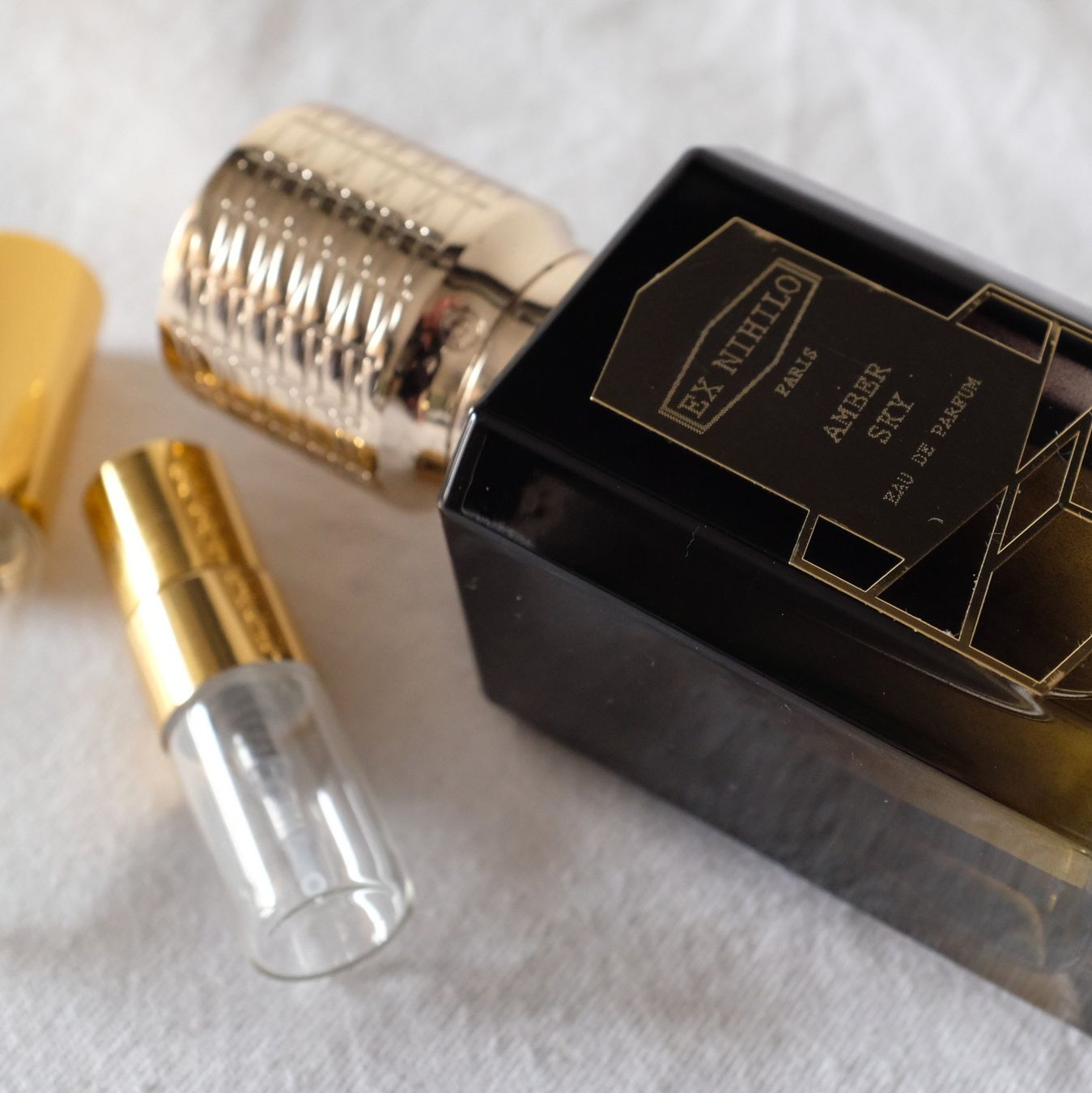 Profumi & Eau de Toilette: 1ml à 10ml - Ex Nihilo - Amber Sky (Decant) – Usato da Onex venduto da Fragsplit 1