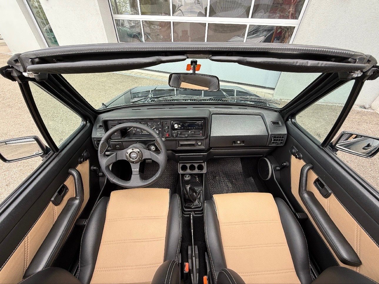 VW Automobili: VW Golf1  Cabrio – Usato da Oberwil (Dägerlen) venduto da 1997 8