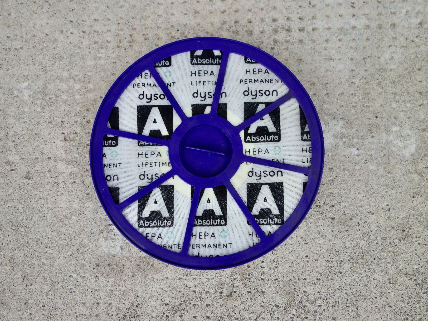 Dyson Aspirapolveri & Accessori: DYSON DC08 Staubsauger Ersatzteil Filter HEPA-Filter – Usato da Kerzers venduto da zimmergruen 1