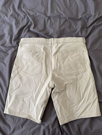 Shorts H&M beige homme taille 38 slim fit occasion