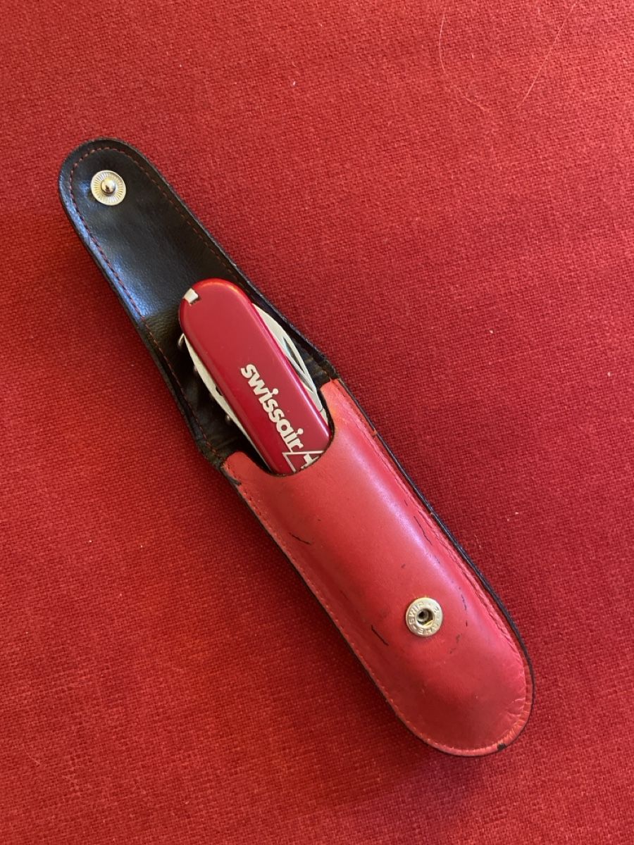 Victorinox Coltelli tascabile: Swissair Taschenmesser mit Lederetui – Usato da Zürich venduto da Sk8andhate 3