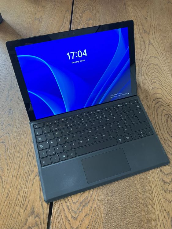 Microsoft Surface Pro 6 Tablet mit Tastatur (Gebraucht) in Zürich für ...
