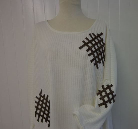 Tuniche: Robe / Tunique jersey crème UNIQUE 48-52 – Nuovo e nell'imballaggio originale da St-Imier venduto da goodber 1
