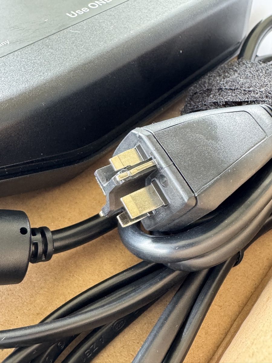 Bosch Ladegeräte: eBike Battery Ladegerät Bosch BPC3200 2A – Neu und originalverpackt aus St. Erhard von Zurbi3 2