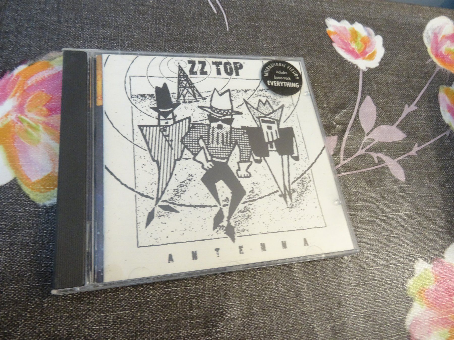 CDs: ZZ Top - Antenna CD – Gebraucht aus Olten von Disc-Ausverkauf