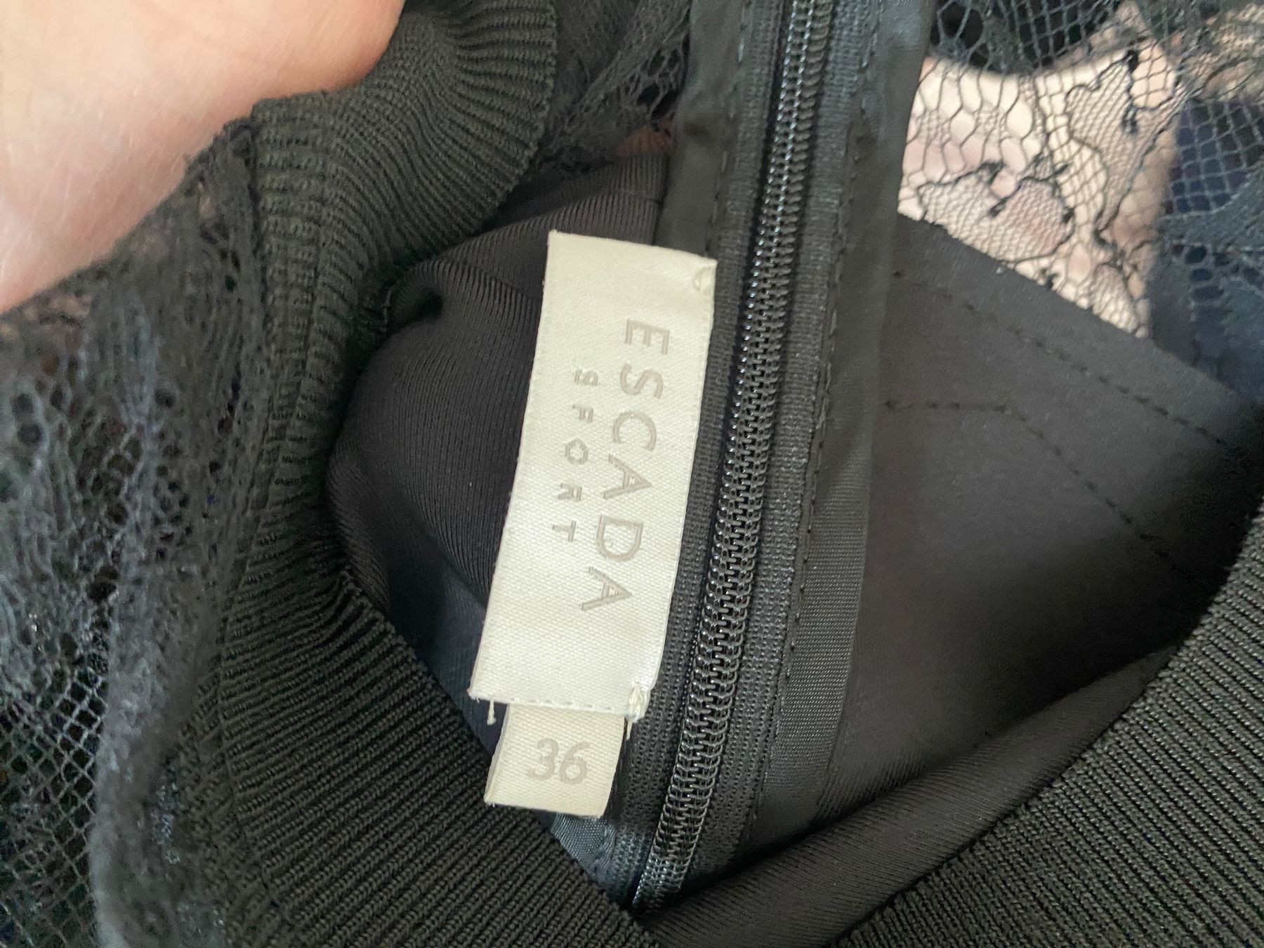 Escada Vestiti: Abendkleid von Escada Sport – Usato da Baar venduto da rel_9lvy 3