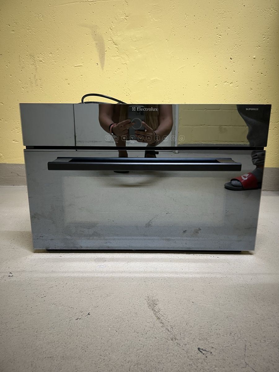 Electrolux Elettrodomestici da cucina: Electrolux Einbaubackofen EBCSL80SP gebraucht – Usato da Fehraltorf venduto da J.unti 3