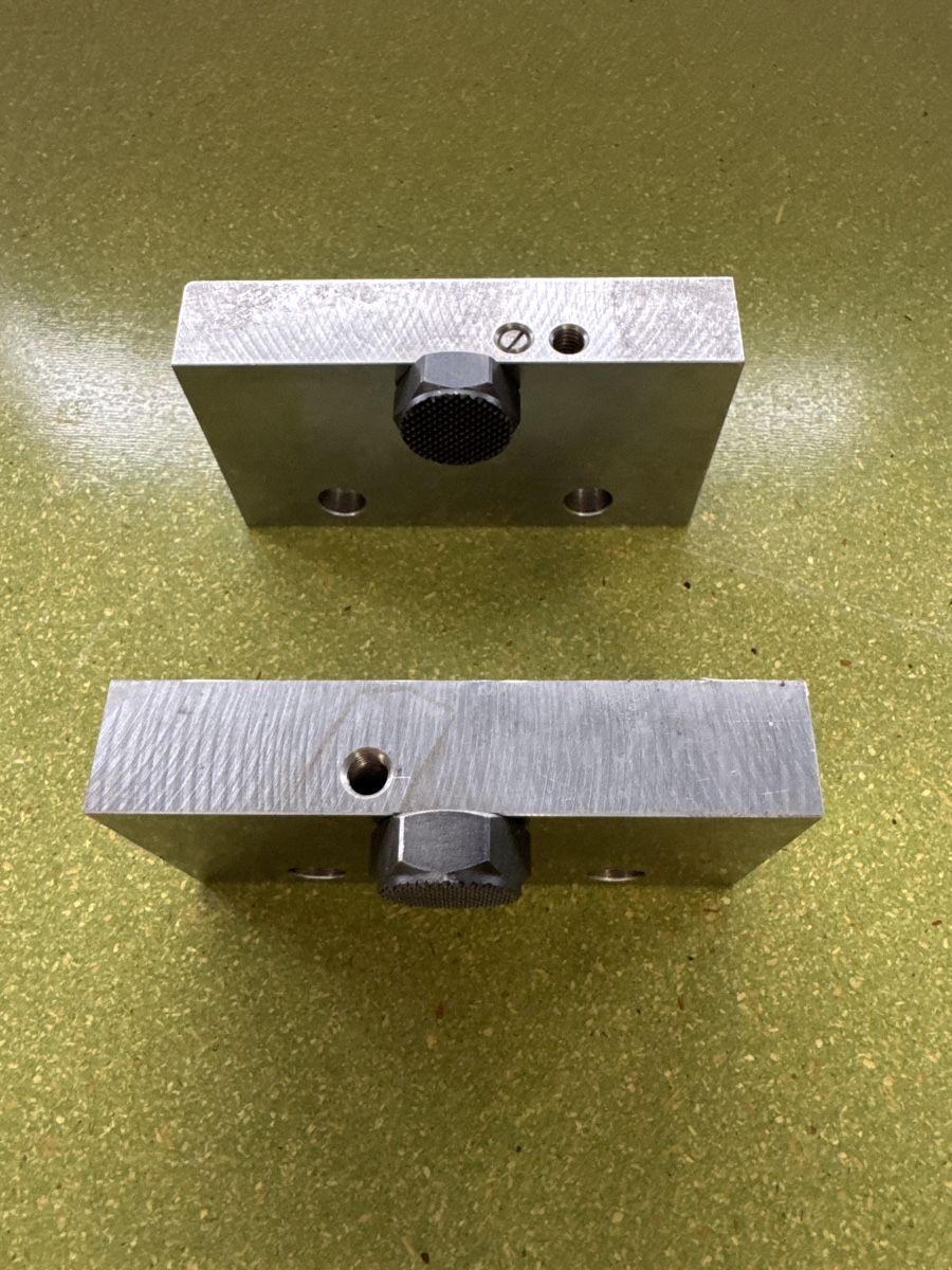 Alle Werkzeuge: Blocs d'acier  usinés, 150x80x30 mm – Gebraucht aus Aarberg von SNMachines 1
