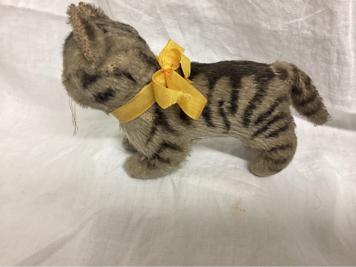 Steiff Jouets: ALTE STEIFF KATZE MIT KNOPF – D'occasion à Münchenstein par NoSu98 2