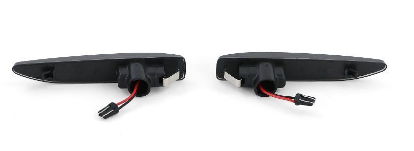 BMW Toutes les pièces auto: Seitenblinker Set Dynamische Seitenblinker BMW 7er E65 E66 – D'occasion à Rickenbach b. Wil par carteile-shop 1