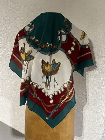 Foulard à motifs équestres 