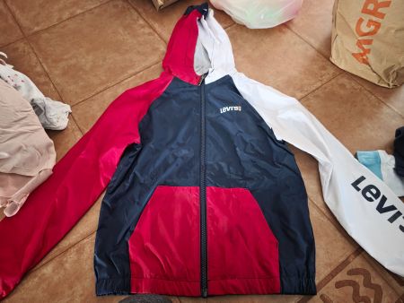 Levi's Jacke Gr. 128, Top Zustand für den Frühling!