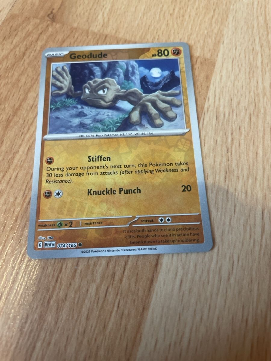 Pokémon Carte collezionabili: Geodude 074/165 Pokemon 151 Reverse Holo Kleinstein – Usato da Bazenheid venduto da Toulouse12