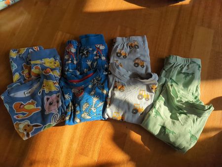 H&M Pyjama für Kinder Gr. 98/104