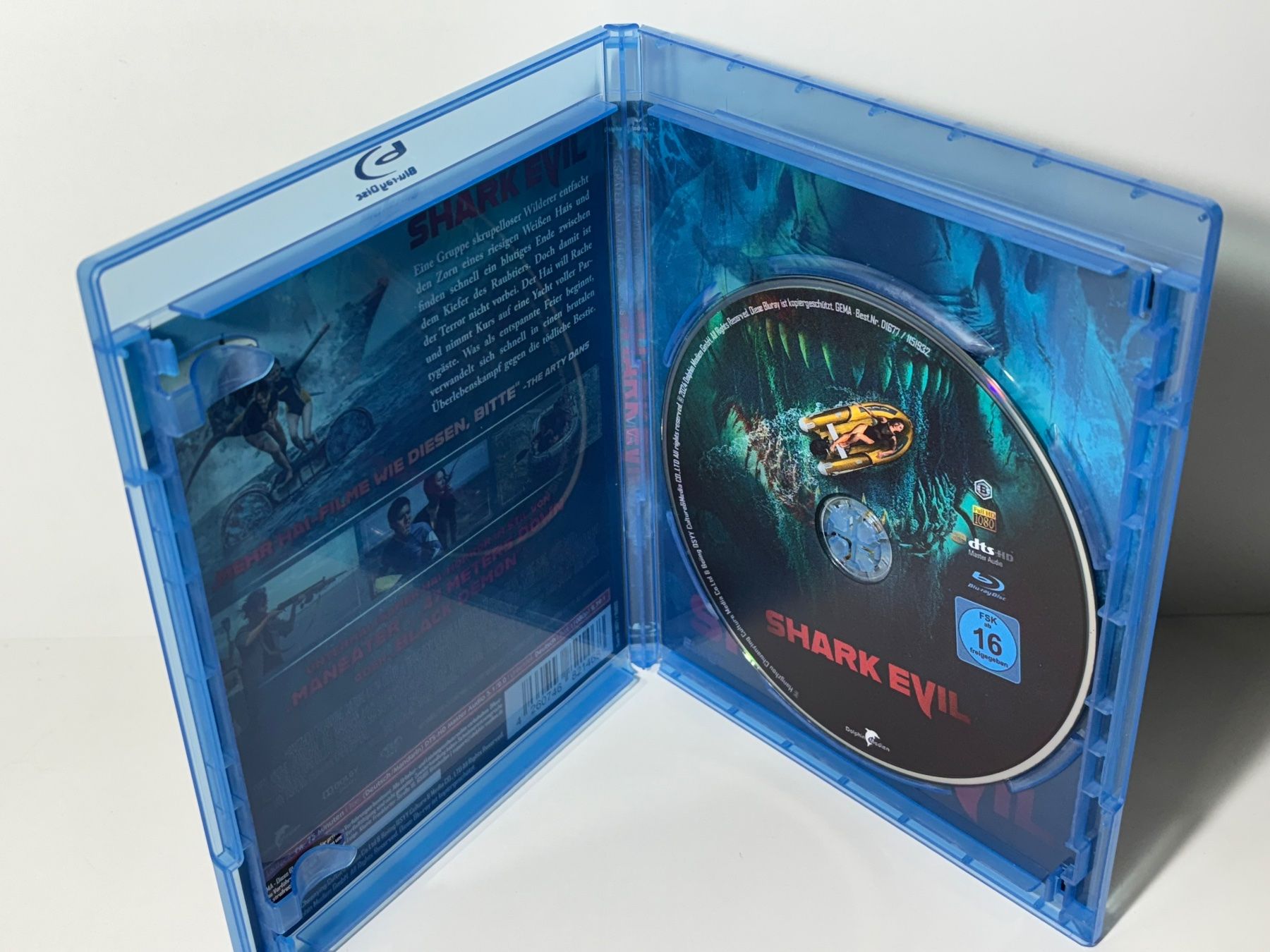 Tous les DVDs: Shark Evil Blu Ray – D'occasion à Wilderswil par Sstriker 2