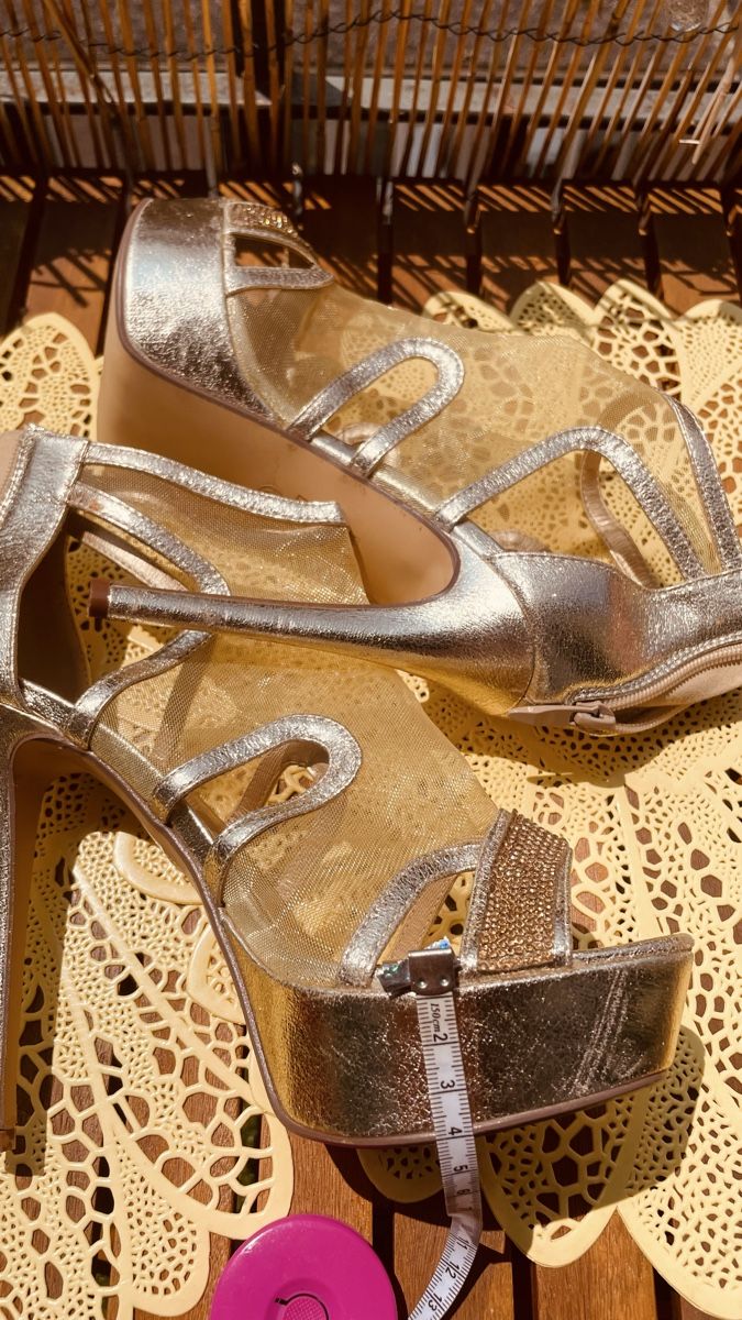 Damenschuhe: Elegant & Sexy Golden Dancing Sandals – Neu (gemäss Beschreibung) aus Luzern von lei_5btm 7