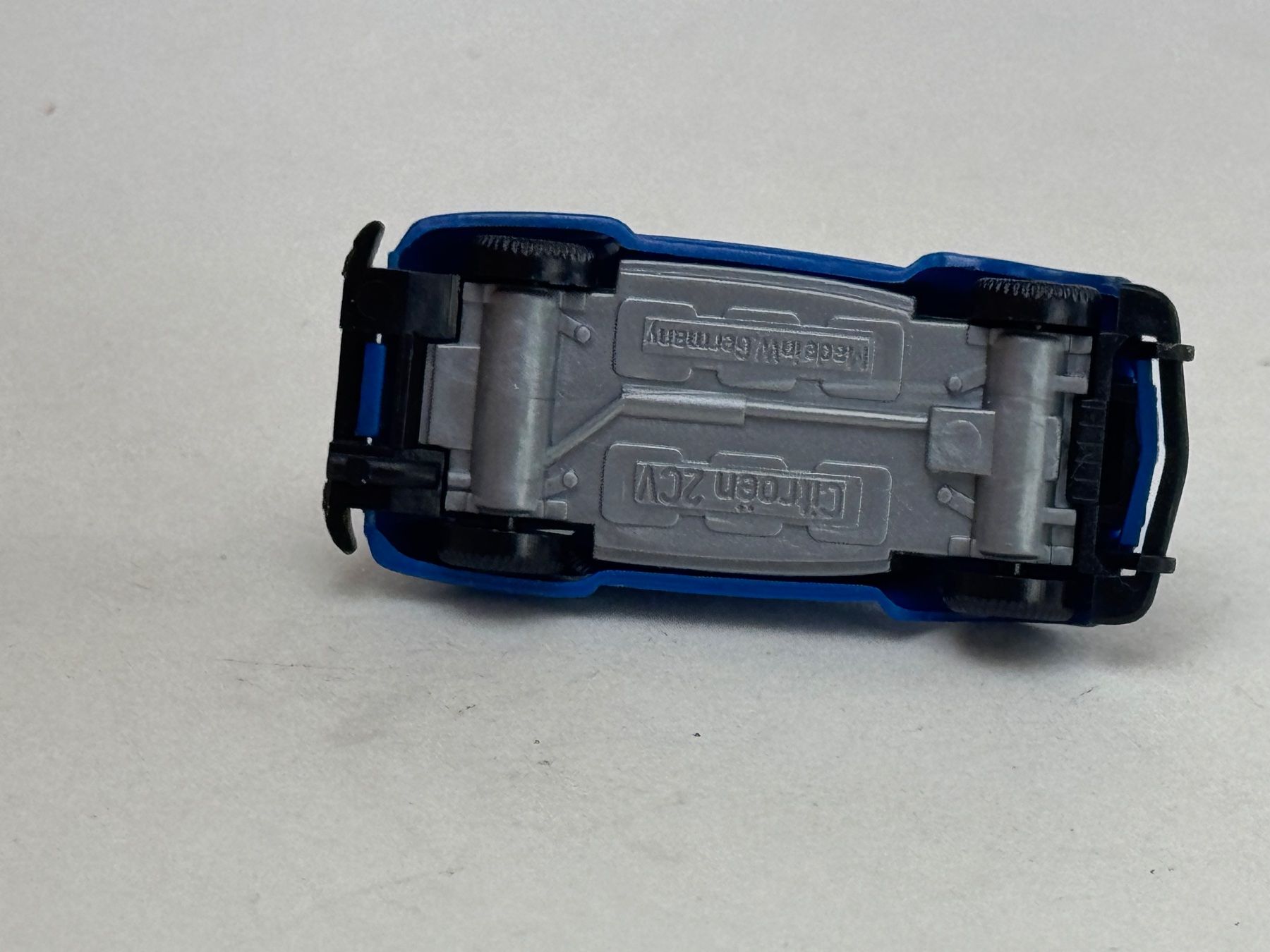 Modellini d'auto: GB5- Citroen Ente 2 CV blau – Usato da Elm venduto da Wikmtz 2