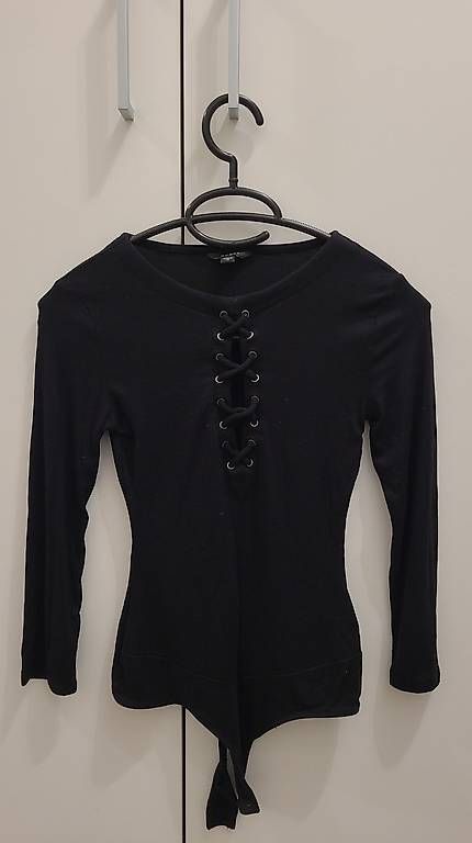 Tops: Body GUESS XS – D'occasion à Petit-Lancy par ZazouB 2