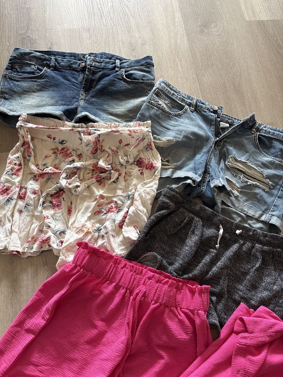 Lotti di vestiti: Sommer-Shorts – Usato da Linden venduto da martina_iwana 1