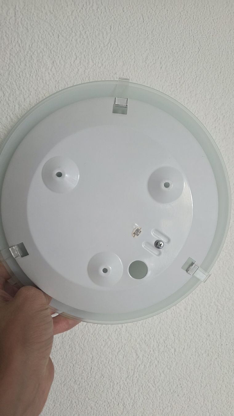 Lampadari & plafoniere: Gebrauchte Deckenlampe, Durchmesser 25cm, Funktioniert! – Usato da Kirchberg BE venduto da Nicolanextra 2