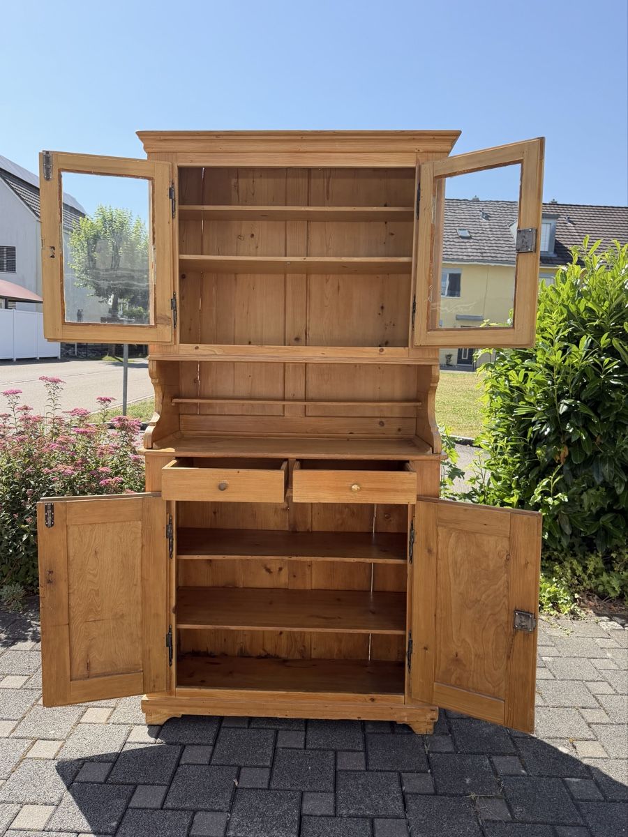 Credenze: Buffet / Vitrinenschrank – Usato da Strengelbach venduto da fiore6 1