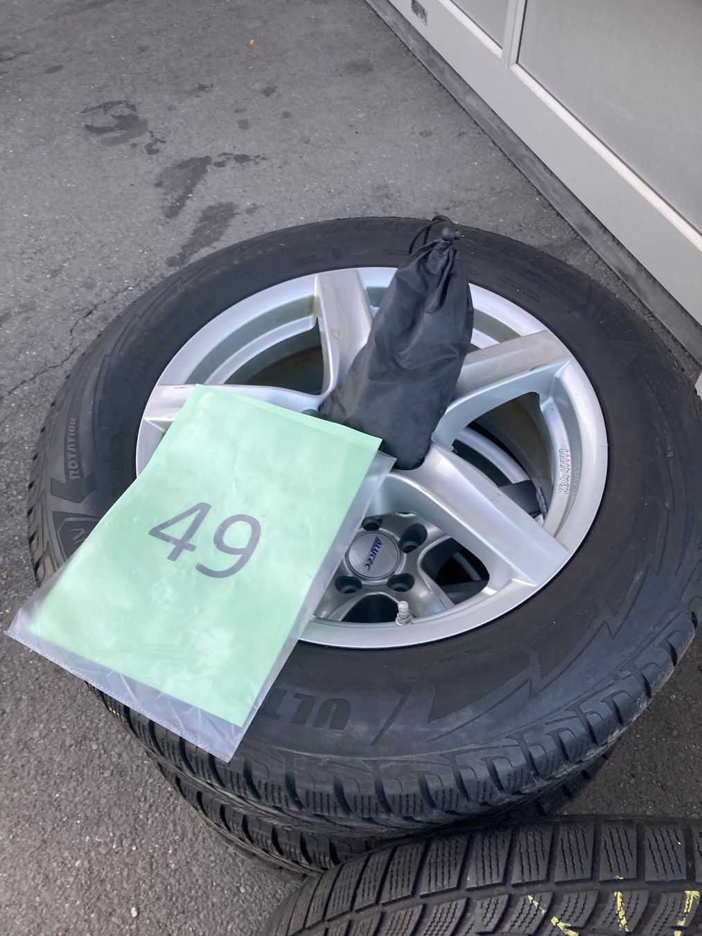 Land Rover Pneumatici & Ruote complete: Landrover Evoque Winterräder 225/65R17 – Usato da Cham venduto da WB2223 9