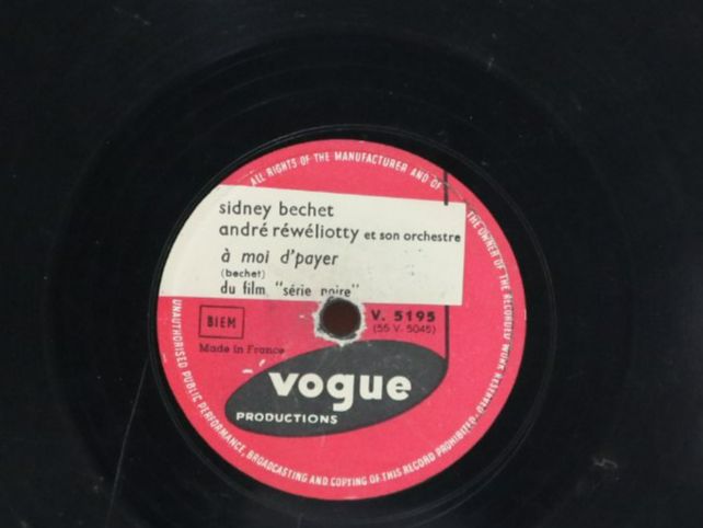 Dischi in vinile: Schellack Sidney Bechet Trottoirs De Paris Schallplatte – Usato da Eschenbach SG venduto da Astalavista 4