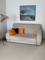 Gebrauchtes Sofa mit Bettfunktion und Stauraum zu verschenke