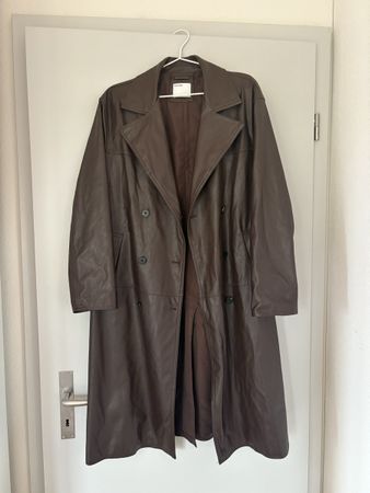 Trendiger Bershka Ledermantel in Braun, Grösse M - Herbst!