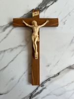Crucifix en bois marqueté - Inri - Vintage