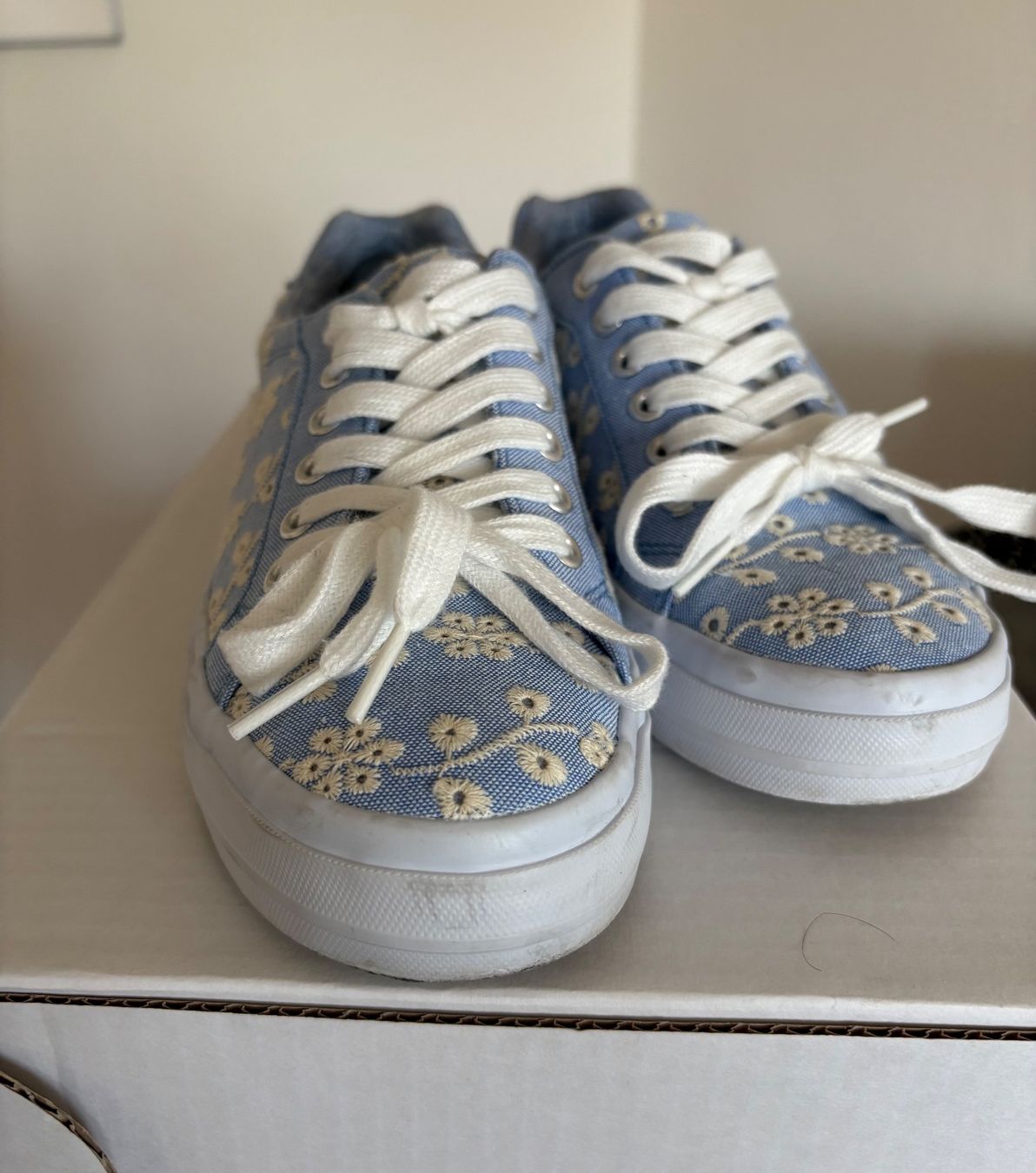 Damenschuhe: 2 Paar Stoffschuhe gr40, neuwertig – Gebraucht aus Niederbipp von fashionfuchs 7