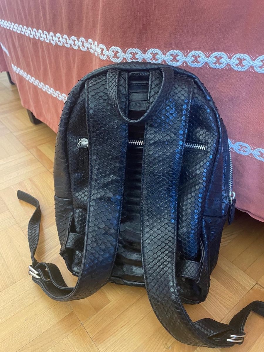 Zaini: Sac à dos en cuir – Usato da Dully venduto da IrinaA21 2