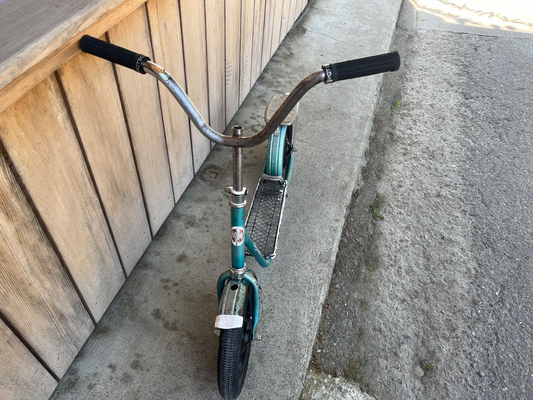 Fahrzeuge für Kinder: Trottinette von MW – Gebraucht aus Jaberg von tequila73 1