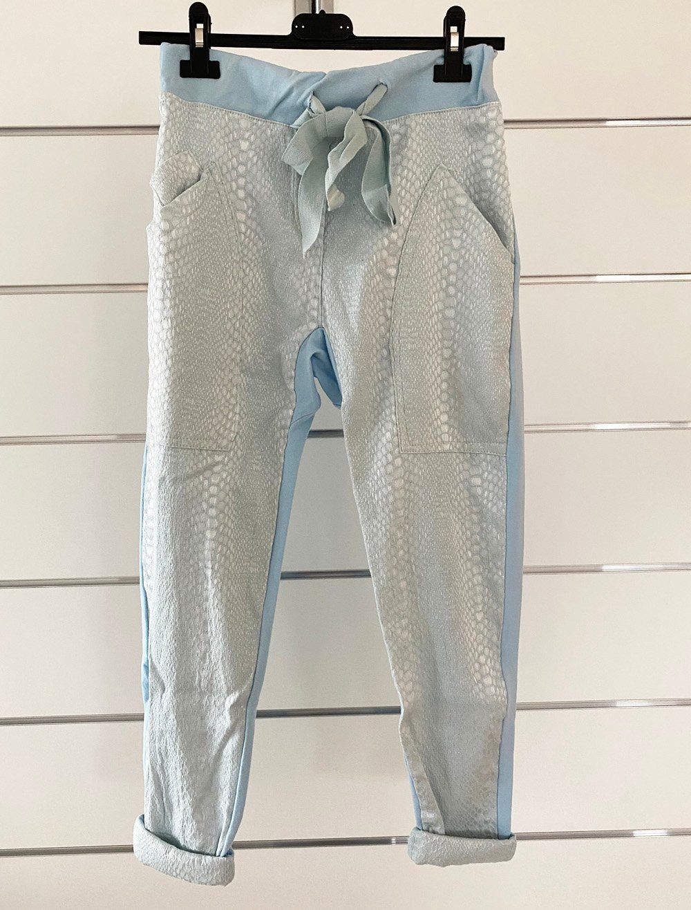 Hosen: Hose im Materialmix / Grösse ca. 36 / NEU – Neu und originalverpackt aus Eschenbach SG von Peachick