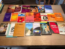 20 Taschenbücher + Hefte über Glauben und Beten