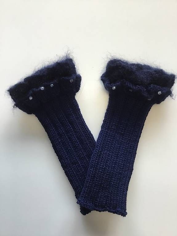 Sonstige Kleidung & Accessoires: Pulswärmer, Mittli dunkelblau – Neu und originalverpackt aus Arch von Hexenbesen17