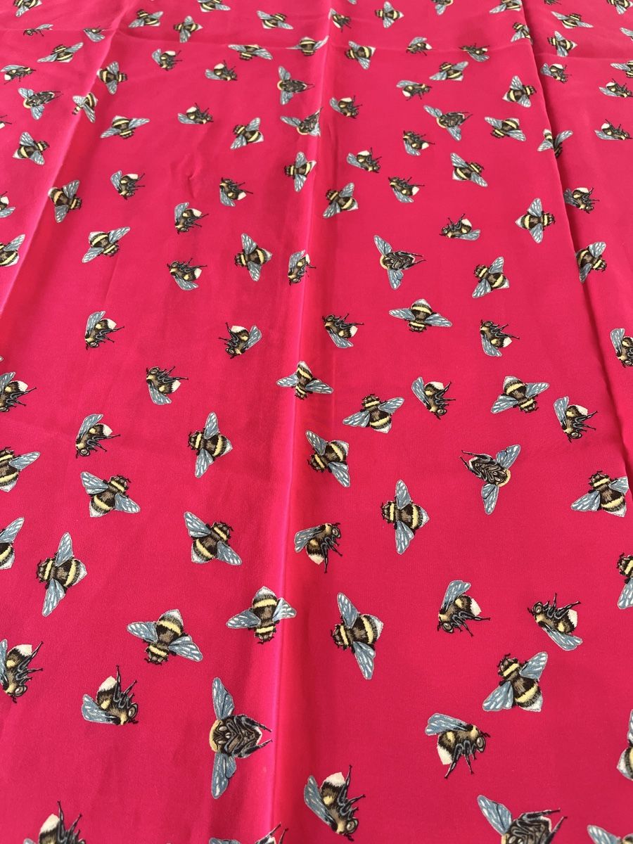 Fabric Frontline Foulard & Sciarpe: Seidenfoulard / Fabric Frontline  – Usato da Wetzikon ZH venduto da seli03 2