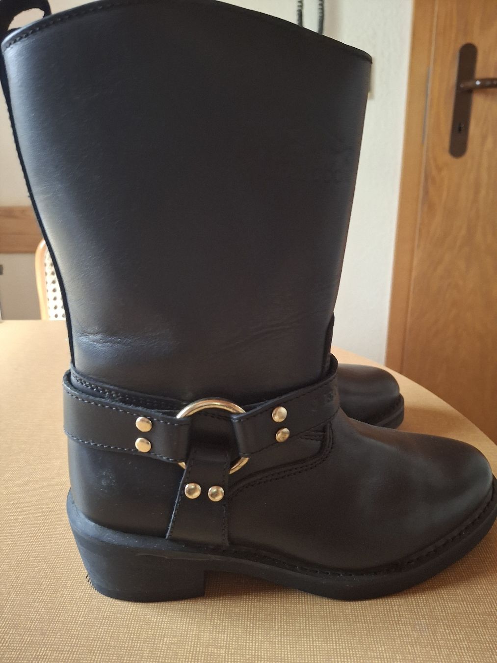 Damenschuhe: Stiefel – Neu und originalverpackt aus Rudolfingen von Nuri52 4