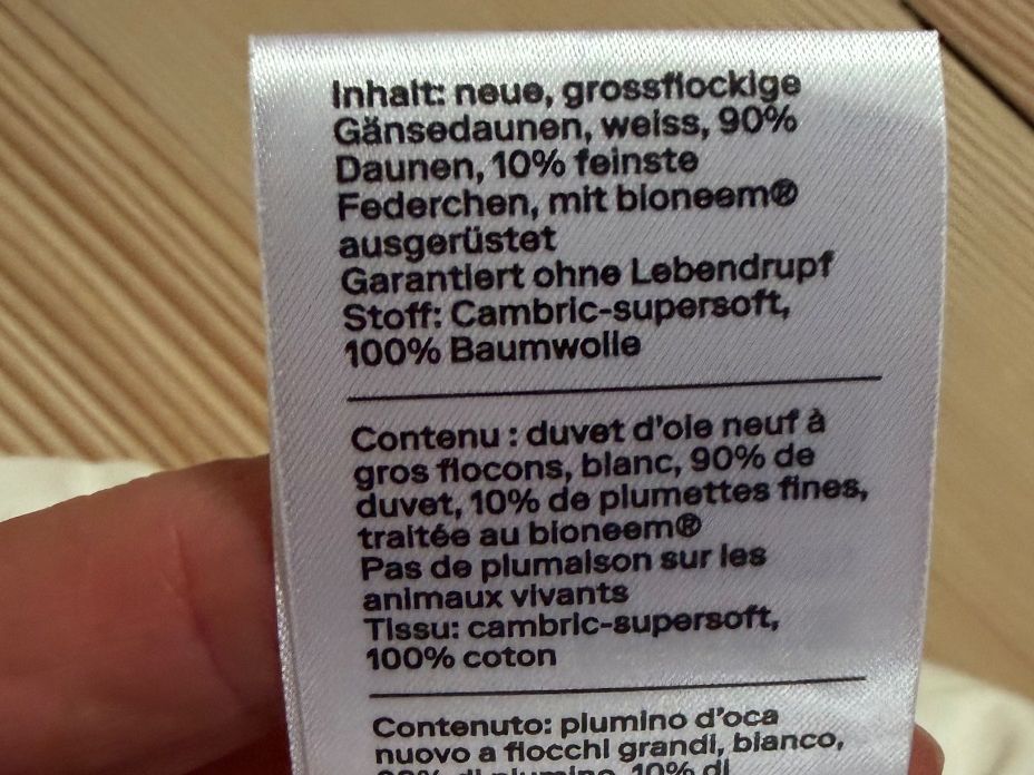 Micasa Coperte: Duvet Sanadaun Medium Warm – Usato da Zollikofen venduto da Menzimuck70 2