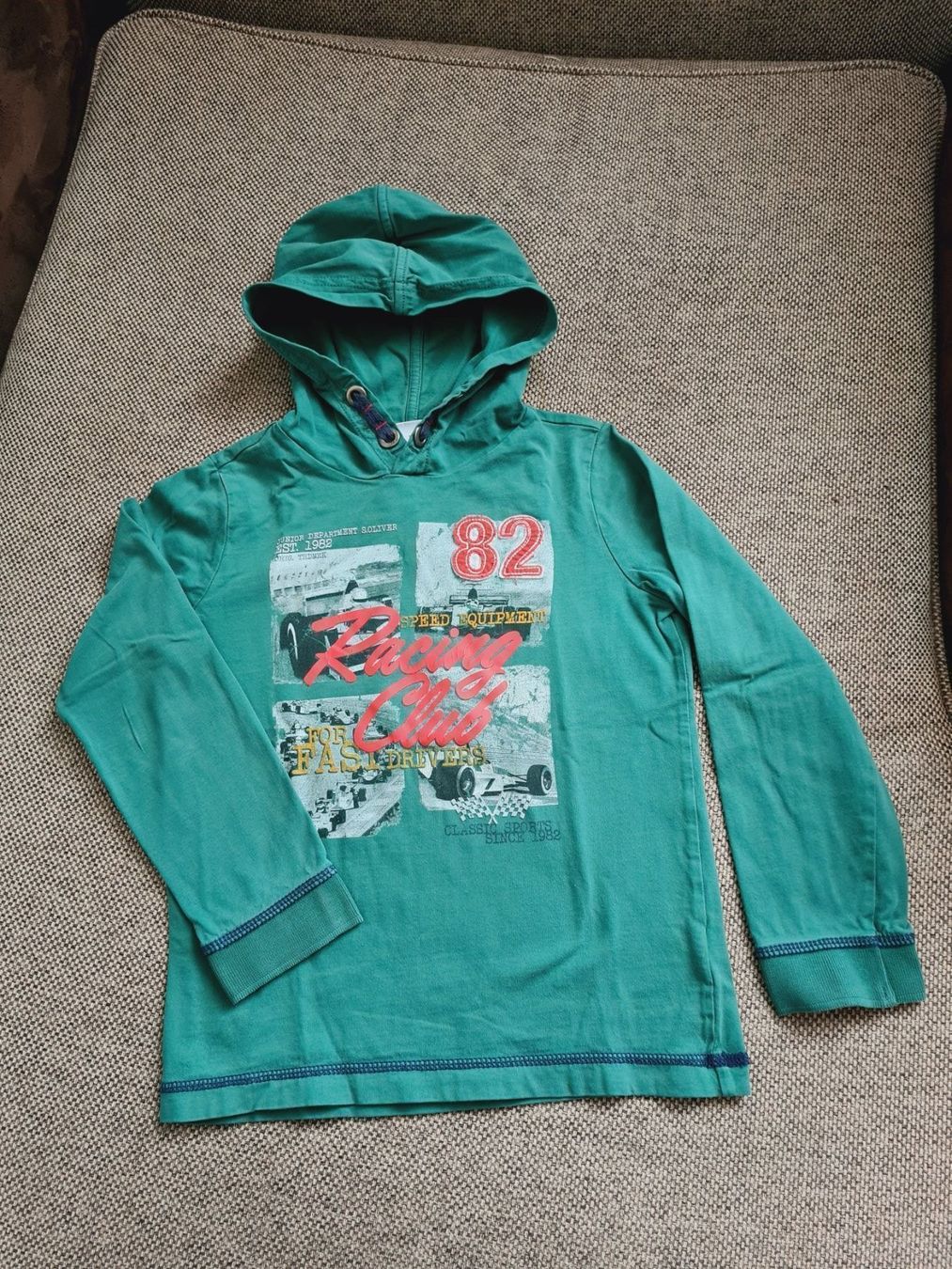 S.Oliver Pulls et sweat-shirts: Dünner Pulli von s.Oliver Gr. 122 – D'occasion à Widnau par KleineHonigblume