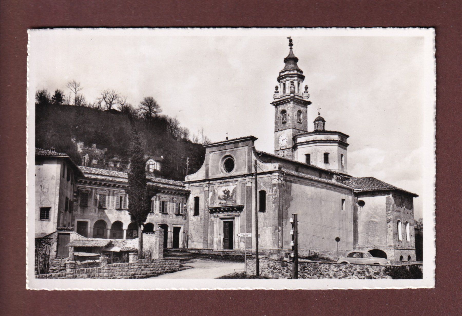 Cartoline postali: CARONA - Municipio e Chiesa Parrocchiale - 1952 – Usato da Pully venduto da nicecards