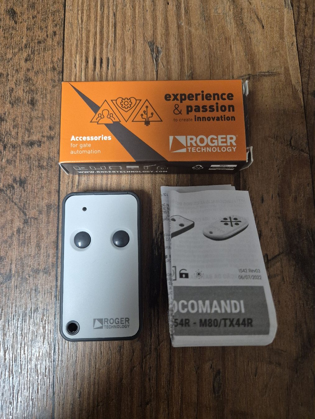 Telecomandi: Original Roger E80/TX52R Garagenfernbedienung – Usato da beringen venduto da jiskahdjango
