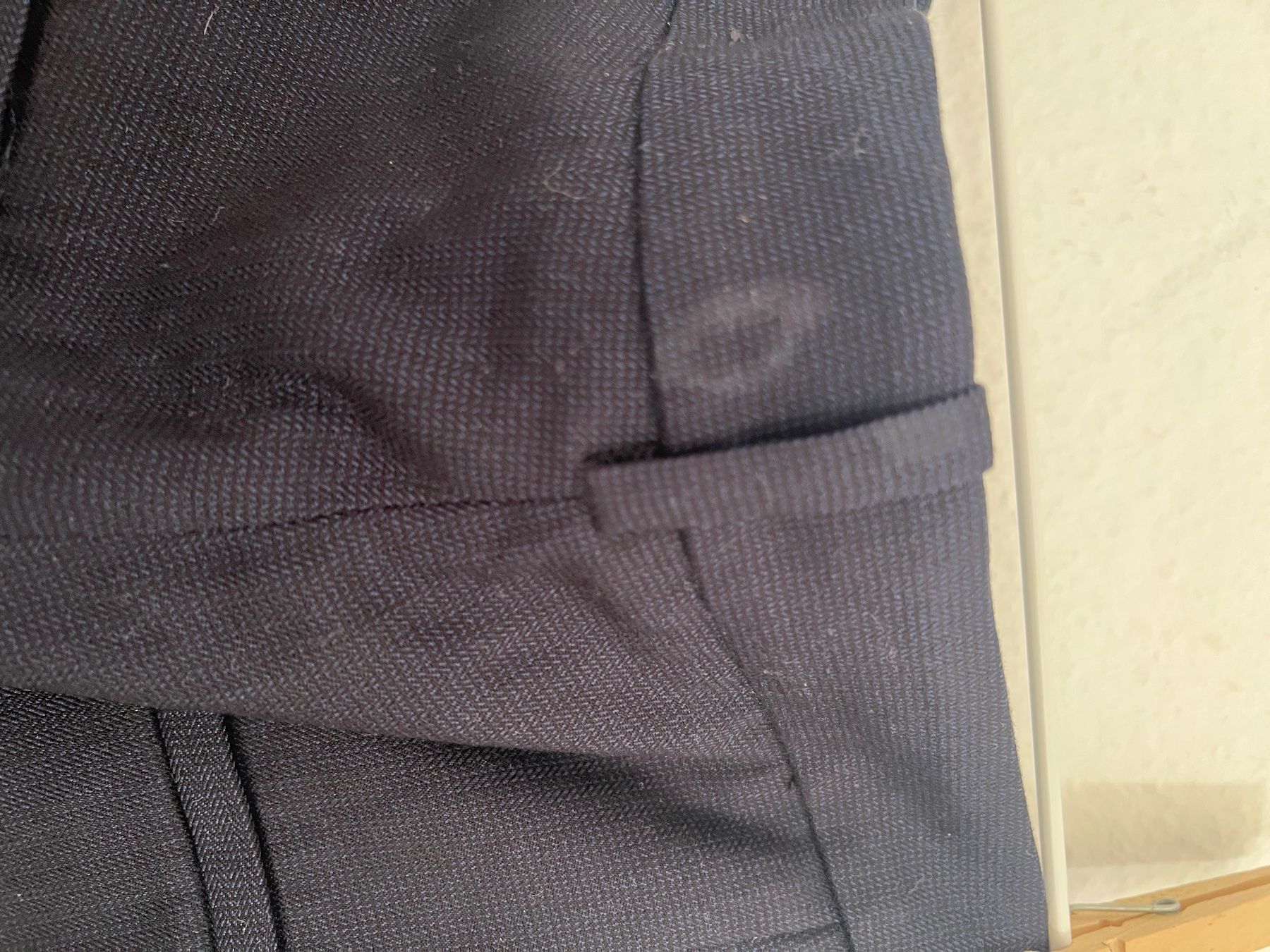 Bershka Hosen: H&M Tailored Hose Grösse 36 – Gebraucht aus Zürich von lisitsyna 3