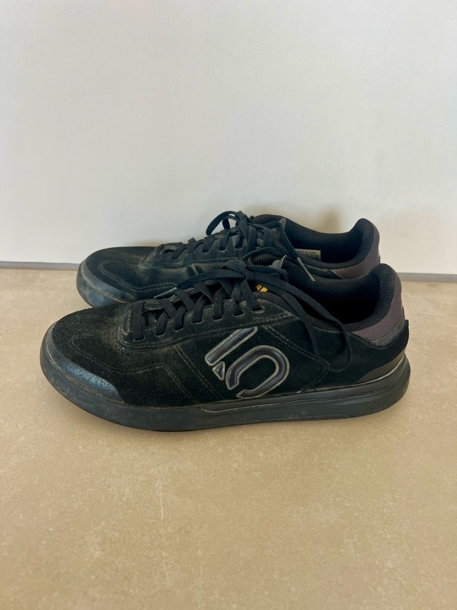 Five Ten Scarpe da uomo: Five Ten MTB Schuhe schwarz Gr. 39 1/3 – Usato da Zürich venduto da peachjess