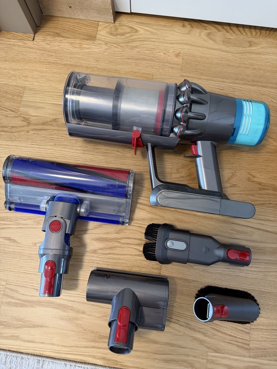 Dyson Staubsauger & Zubehör: Dyson V11 – Gebraucht aus Meyrin von SA_3006 1