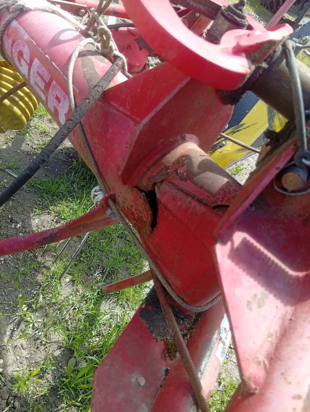 Tutte le macchine: Pöttinger 540 Kreiselheuer – Difettoso da Wislikofen venduto da Shepfarm 7