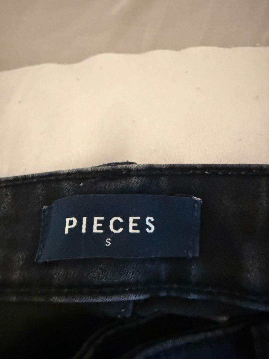 Jeans: Damen Capri Jeans - schwarz / Grösse: S – D'occasion à Oberhofen Thun'see par ClaudiaKelesh 4