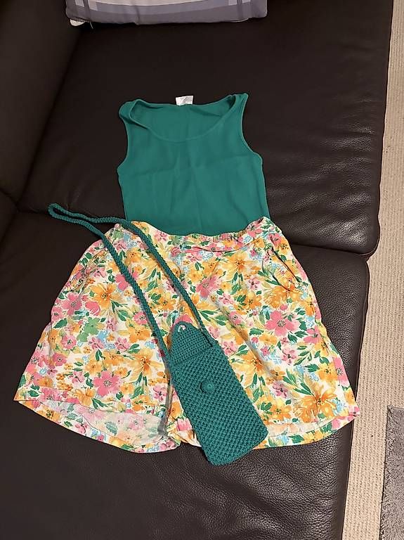 Robes: Set 3/1 – D'occasion à Klingnau par sab_p28m