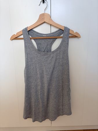 Lululemon Love Tank Top Gr. 6 (S)