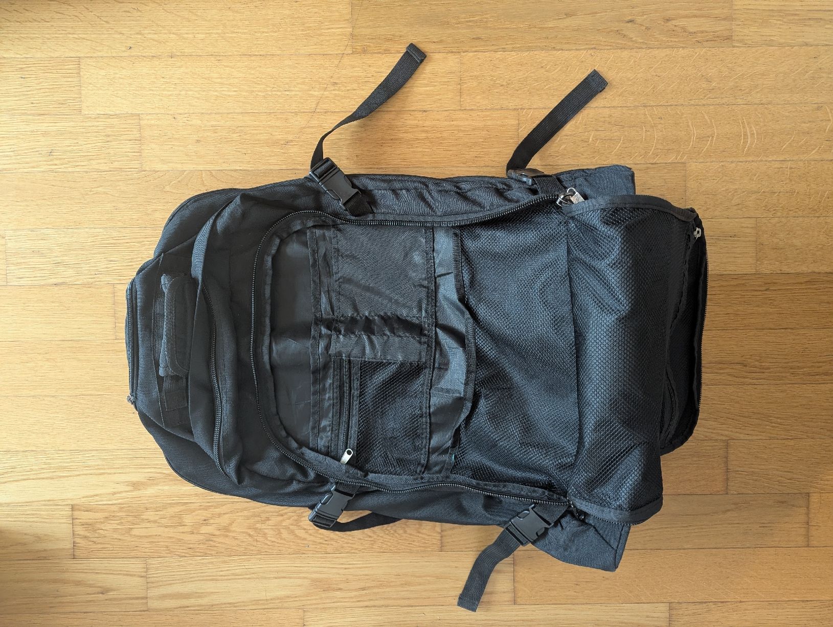 Zaini: Cabin Max travel backpack with wheels – Usato da Dietikon venduto da ste_x7tj 4